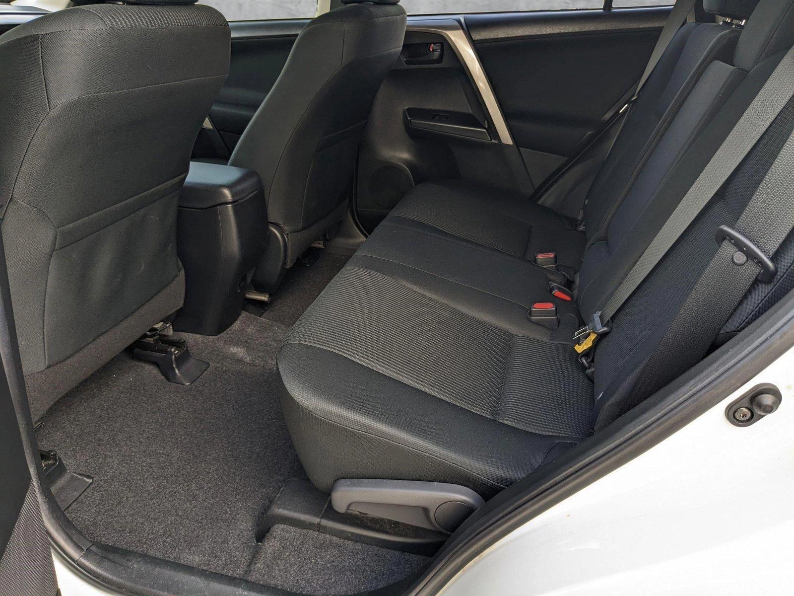 2018 Toyota RAV4 Vehicle Photo in Davie, FL 33331