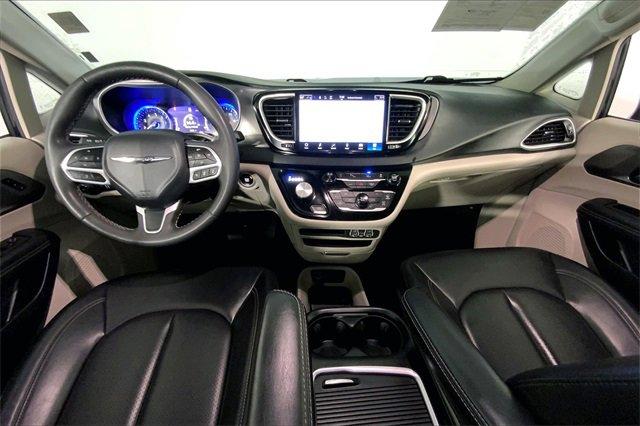 2023 Chrysler Pacifica Vehicle Photo in INDEPENDENCE, MO 64055-1314