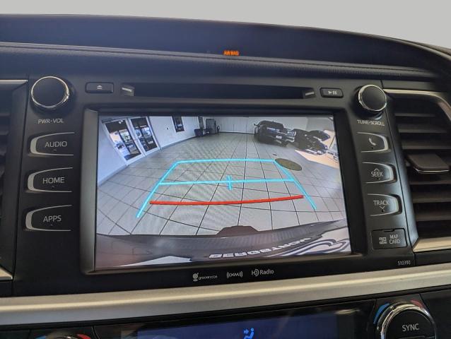 2019 Toyota Highlander Vehicle Photo in Oshkosh, WI 54901