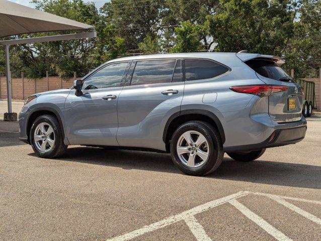 2022 Toyota Highlander Vehicle Photo in San Antonio, TX 78230