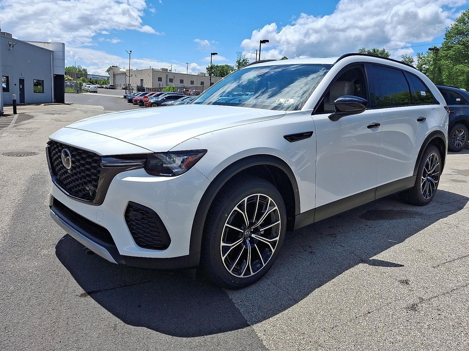 2025 Mazda CX-70 PHEV Vehicle Photo in Trevose, PA 19053