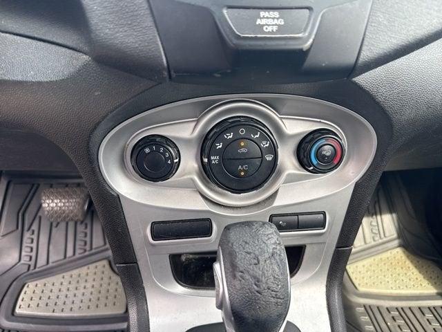 2015 Ford Fiesta Vehicle Photo in Gaffney, SC 29341