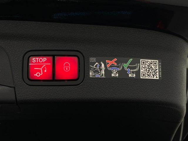 2025 Mercedes-Benz GLE Vehicle Photo in Appleton, WI 54913