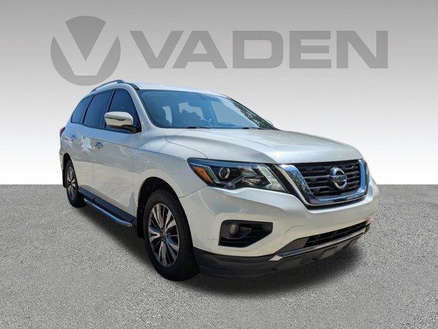 2018 Nissan Pathfinder Vehicle Photo in BRUNSWICK, GA 31525-1881