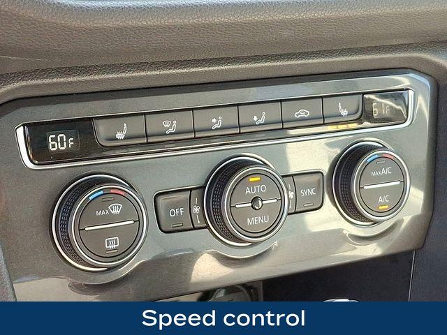 2020 Volkswagen Tiguan Vehicle Photo in PAWLING, NY 12564-3219