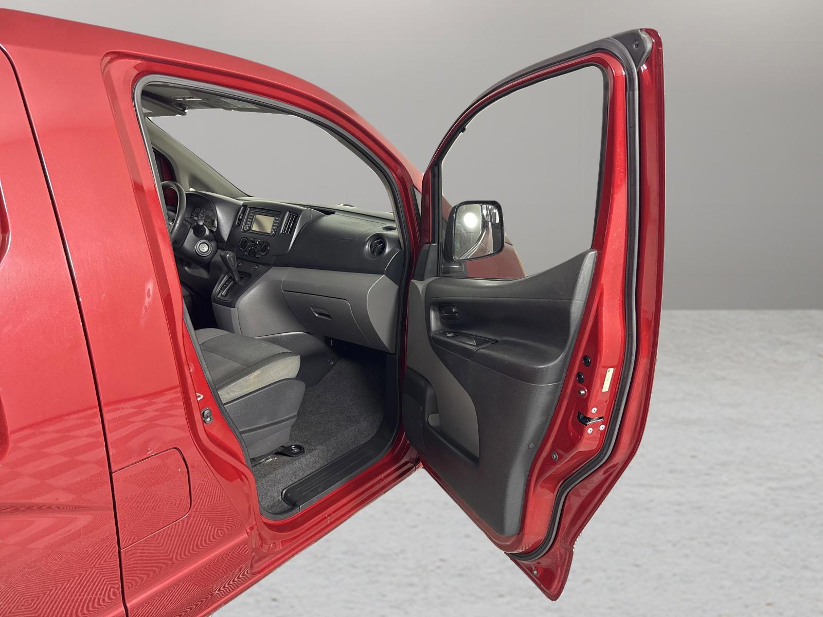 2013 Nissan NV200 Vehicle Photo in Georgetown, TX 78626