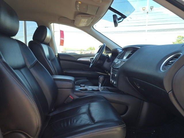2018 Nissan Pathfinder Vehicle Photo in Harrisburg, PA 17111-1033