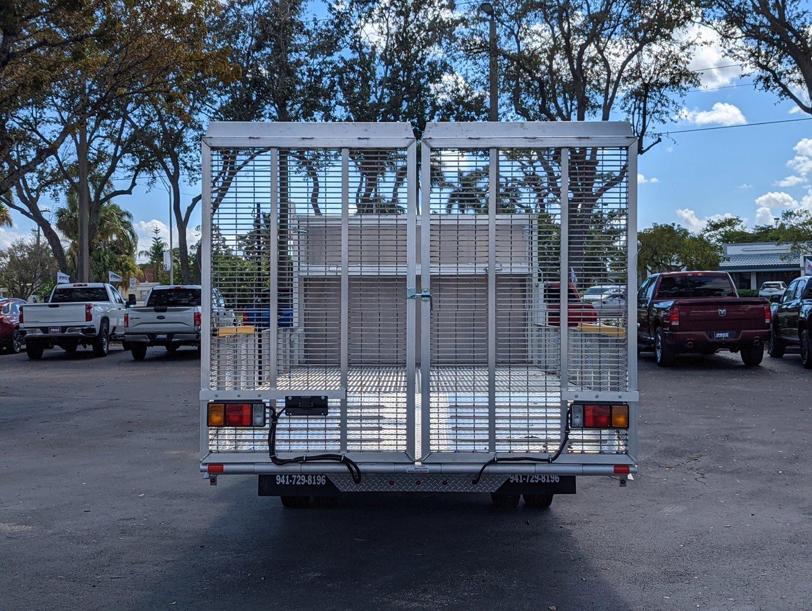 2024 Chevrolet Low Cab Forward 4500 Vehicle Photo in GREENACRES, FL 33463-3207