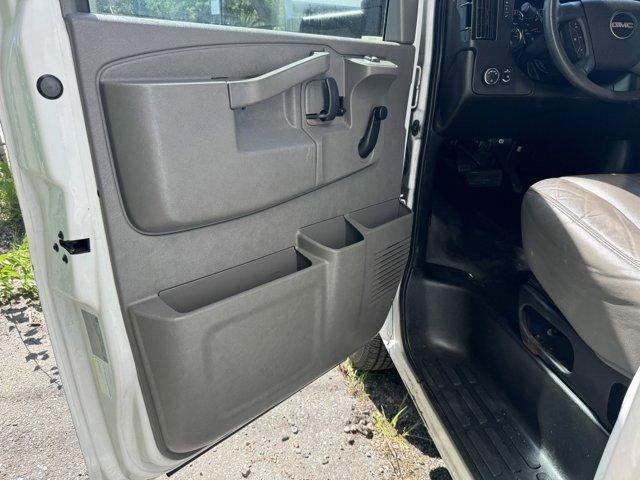 2019 GMC Savana Commercial Cutaway Vehicle Photo in LEOMINSTER, MA 01453-2952