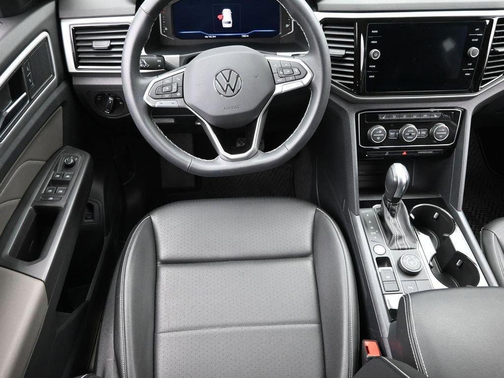 2023 Volkswagen Atlas Vehicle Photo in Marion, IA 52302