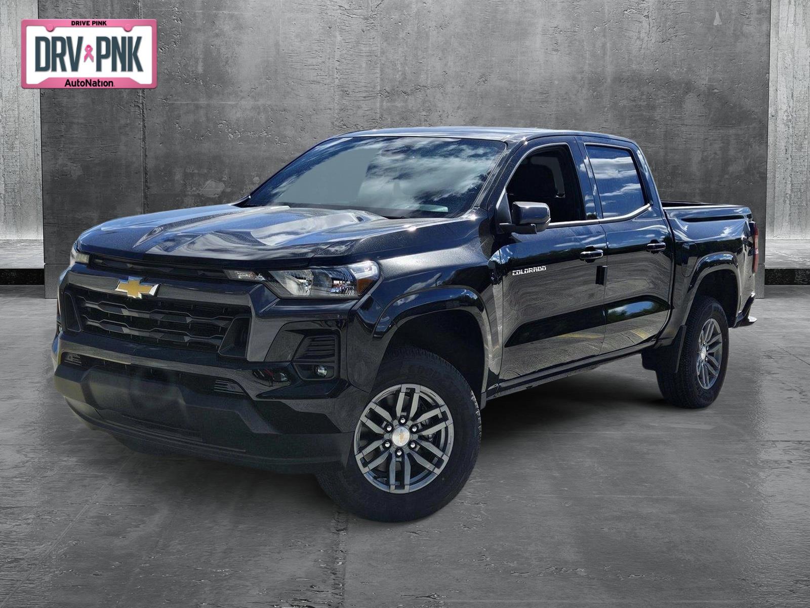 2024 Chevrolet Colorado Vehicle Photo in PEMBROKE PINES, FL 33024-6534