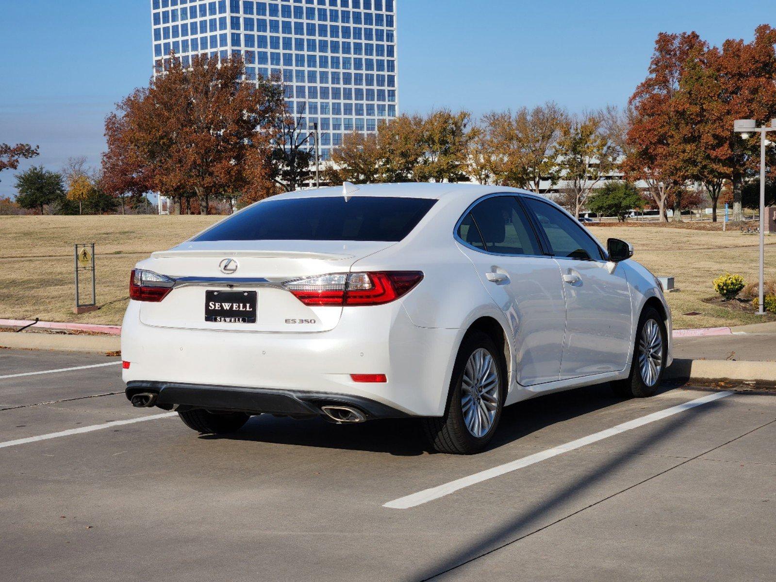 2017 Lexus ES 350 Vehicle Photo in PLANO, TX 75024