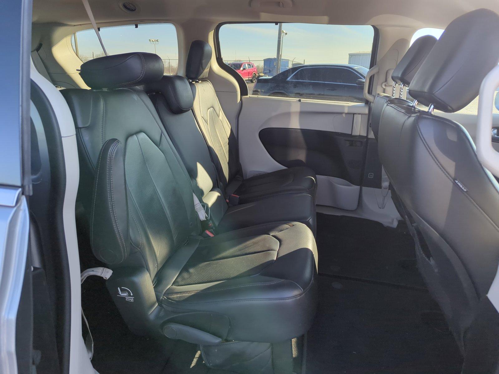 2018 Chrysler Pacifica Vehicle Photo in Memphis, TN 38128