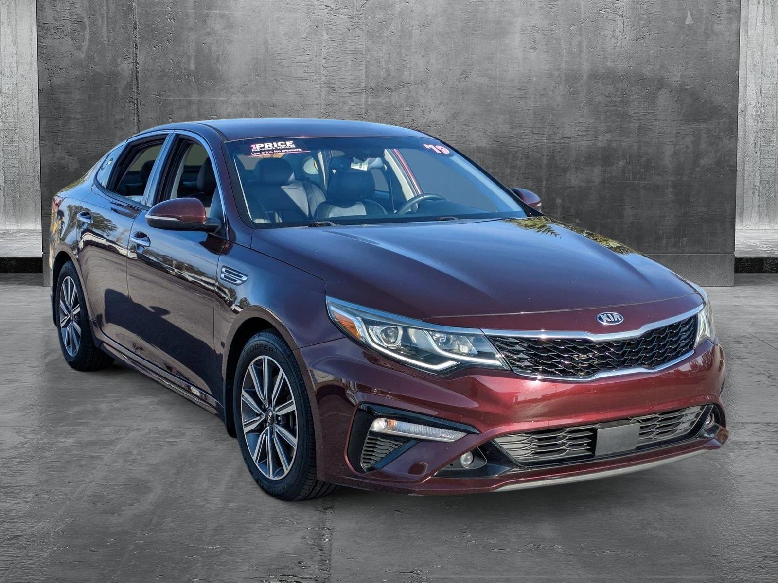 2019 Kia Optima Vehicle Photo in Bradenton, FL 34207