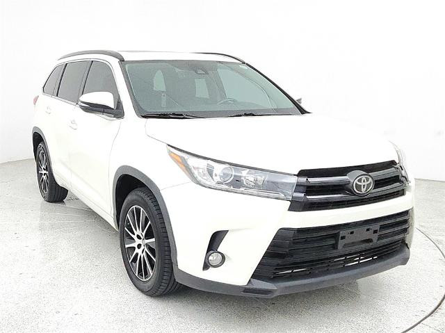 2018 Toyota Highlander Vehicle Photo in Grapevine, TX 76051