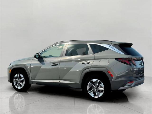 2025 Hyundai TUCSON Vehicle Photo in Green Bay, WI 54304