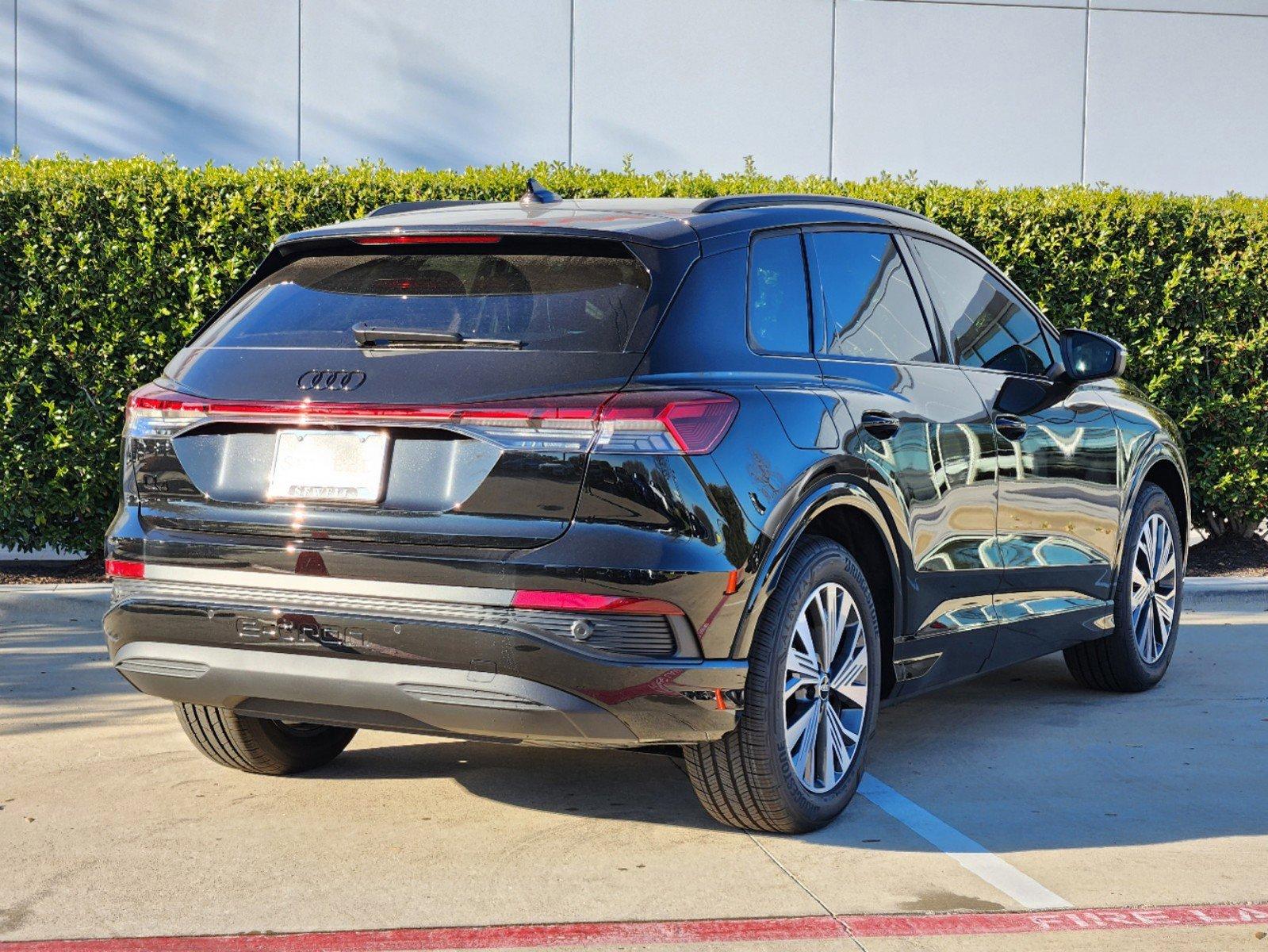 2025 Audi Q4 e-tron Vehicle Photo in MCKINNEY, TX 75070