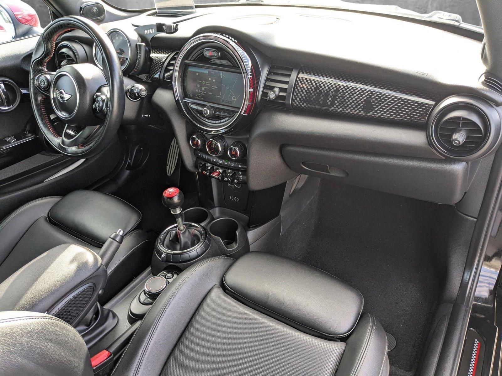 2017 MINI John Cooper Works Hardtop Vehicle Photo in Spokane Valley, WA 99206