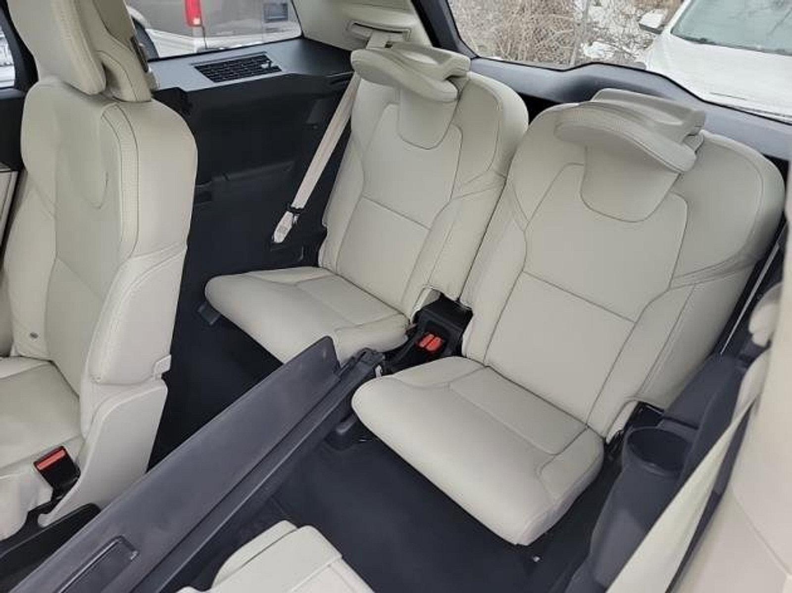2022 Volvo XC90 Vehicle Photo in Trevose, PA 19053