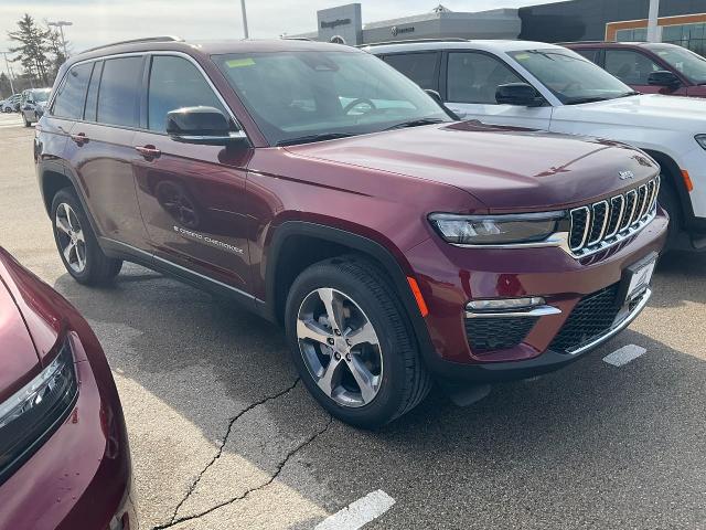 2025 Jeep Grand Cherokee Vehicle Photo in Kaukauna, WI 54130