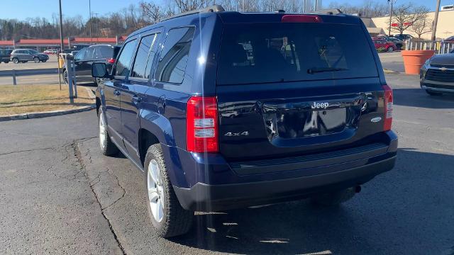 2015 Jeep Patriot Vehicle Photo in MOON TOWNSHIP, PA 15108-2571