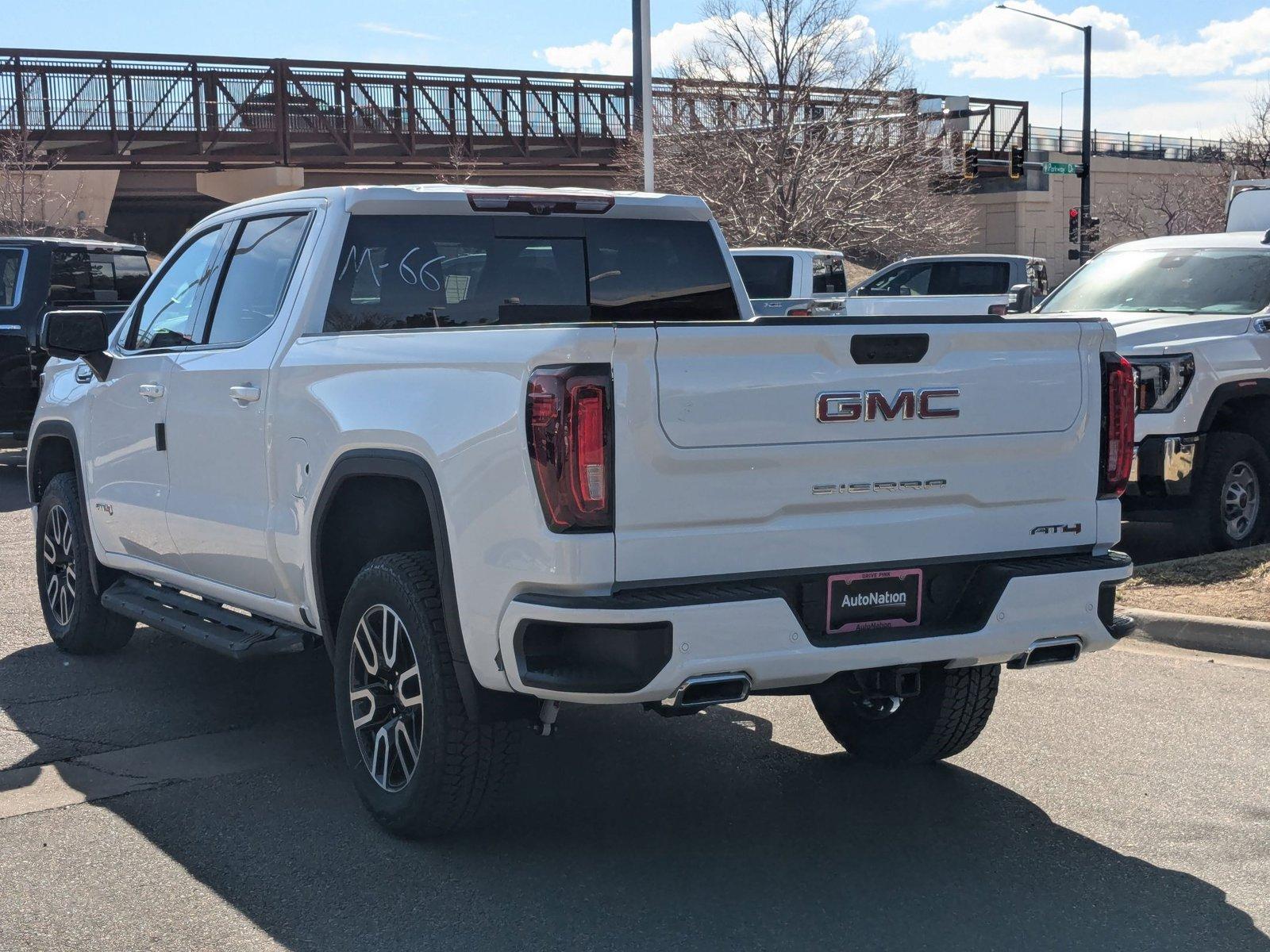 2025 GMC Sierra 1500 Vehicle Photo in LONE TREE, CO 80124-2750