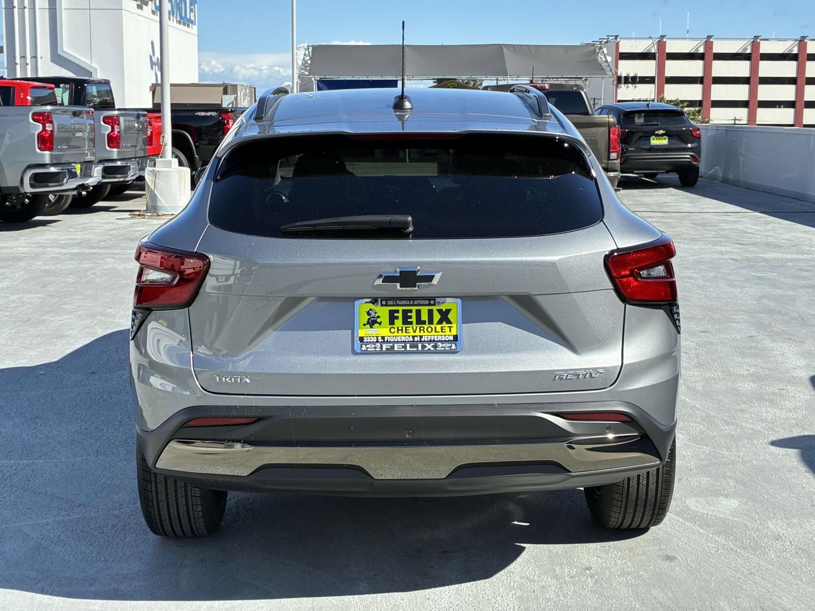 2025 Chevrolet Trax Vehicle Photo in LOS ANGELES, CA 90007-3794