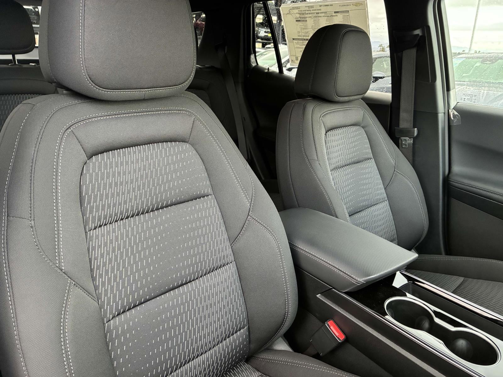 2025 Chevrolet Equinox Vehicle Photo in LOS ANGELES, CA 90007-3794