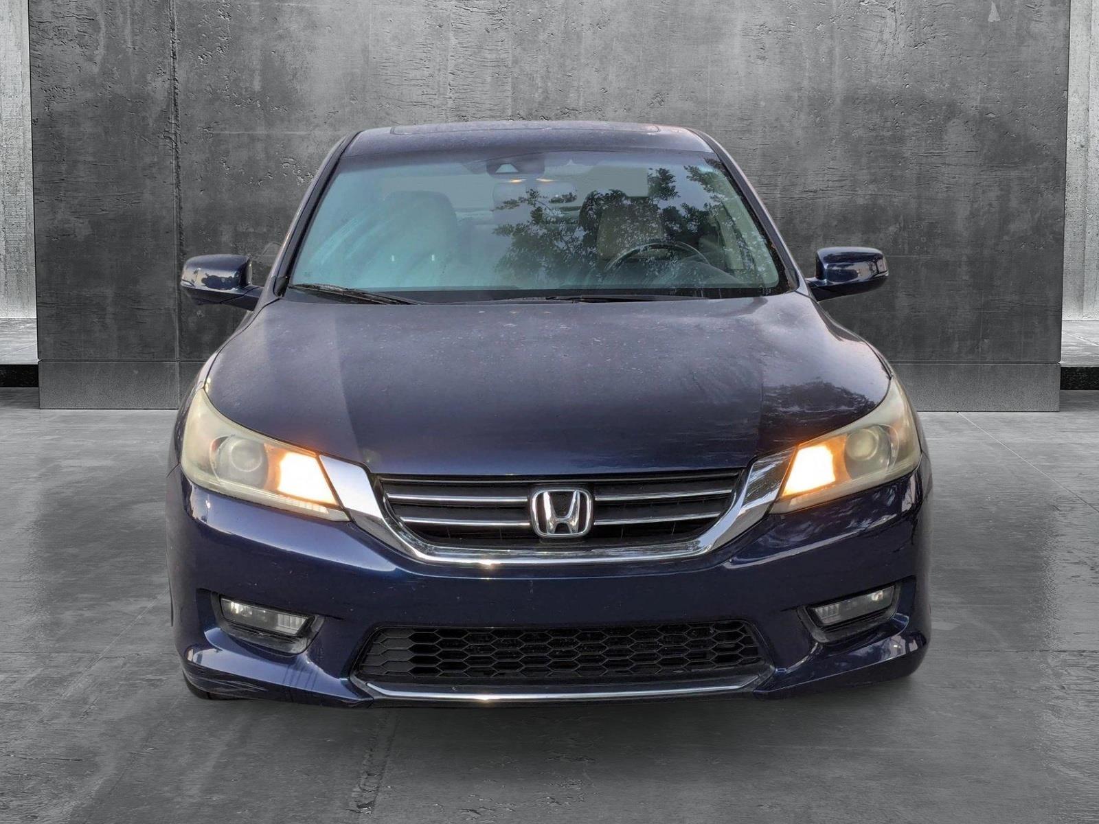 2015 Honda Accord Sedan Vehicle Photo in PEMBROKE PINES, FL 33024-6534