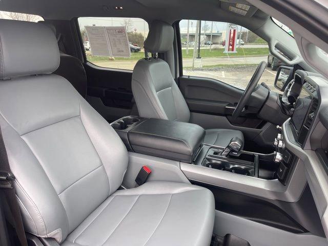 2023 Ford F-150 Lightning Vehicle Photo in MEDINA, OH 44256-9631
