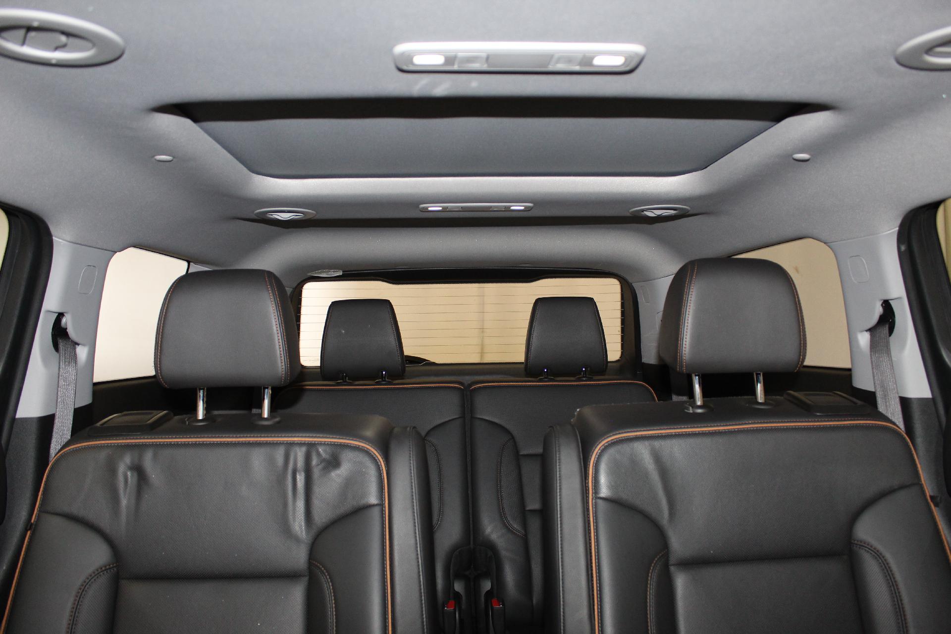 2023 GMC Acadia Vehicle Photo in NORTHAMPTON, MA 01060-1120
