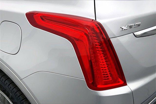 2017 Cadillac XT5 Vehicle Photo in INDEPENDENCE, MO 64055-1377
