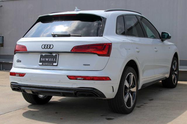2024 Audi Q5 Vehicle Photo in SUGAR LAND, TX 77478
