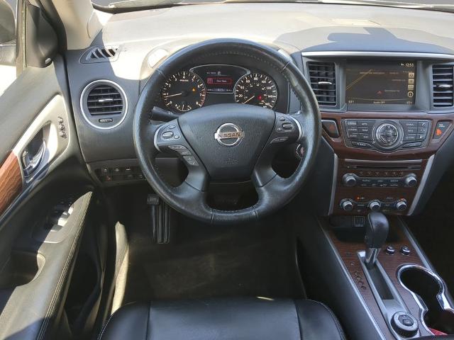 2020 Nissan Pathfinder Vehicle Photo in Brunswick, GA 31525