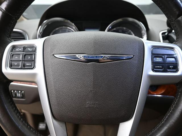 2016 Chrysler Town & Country Vehicle Photo in Cedar Rapids, IA 52402