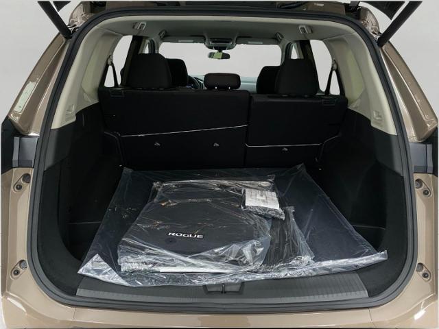 2025 Nissan Rogue Vehicle Photo in Appleton, WI 54913