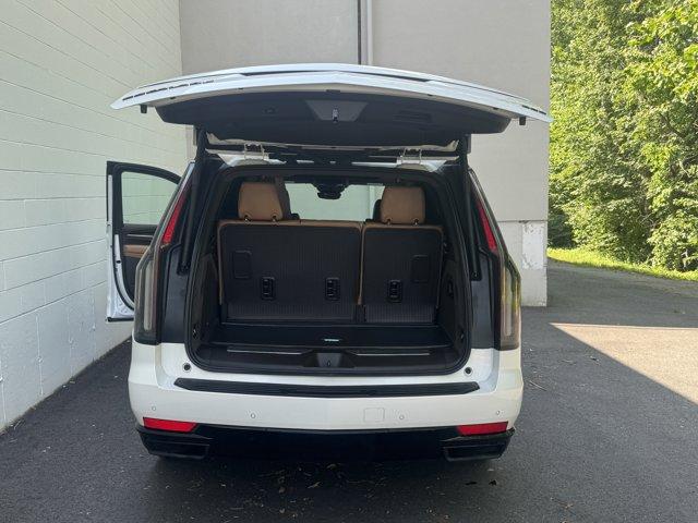 2021 Cadillac Escalade Vehicle Photo in LEOMINSTER, MA 01453-2952
