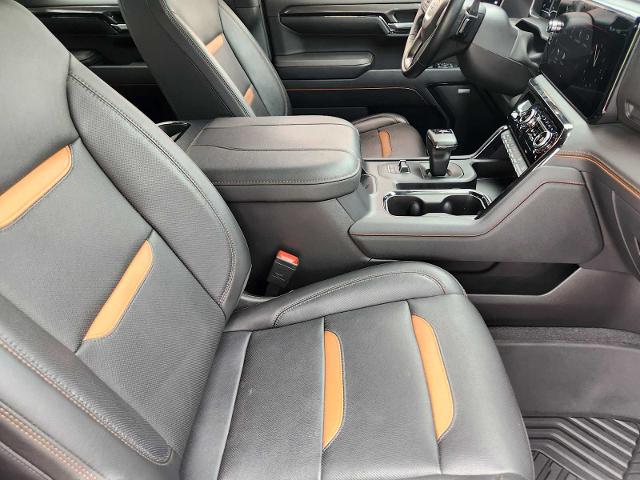 2023 GMC Sierra 1500 Vehicle Photo in DENTON, TX 76210-9321