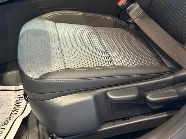 2025 Chevrolet Trax Vehicle Photo in COLUMBIA, MO 65203-3903