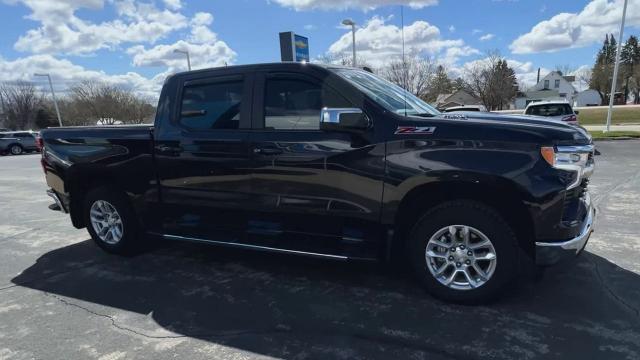 Used 2023 Chevrolet Silverado 1500 LT with VIN 1GCUDDE87PZ112165 for sale in Lewiston, Minnesota