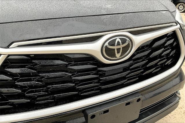 2023 Toyota Highlander Vehicle Photo in Grapevine, TX 76051