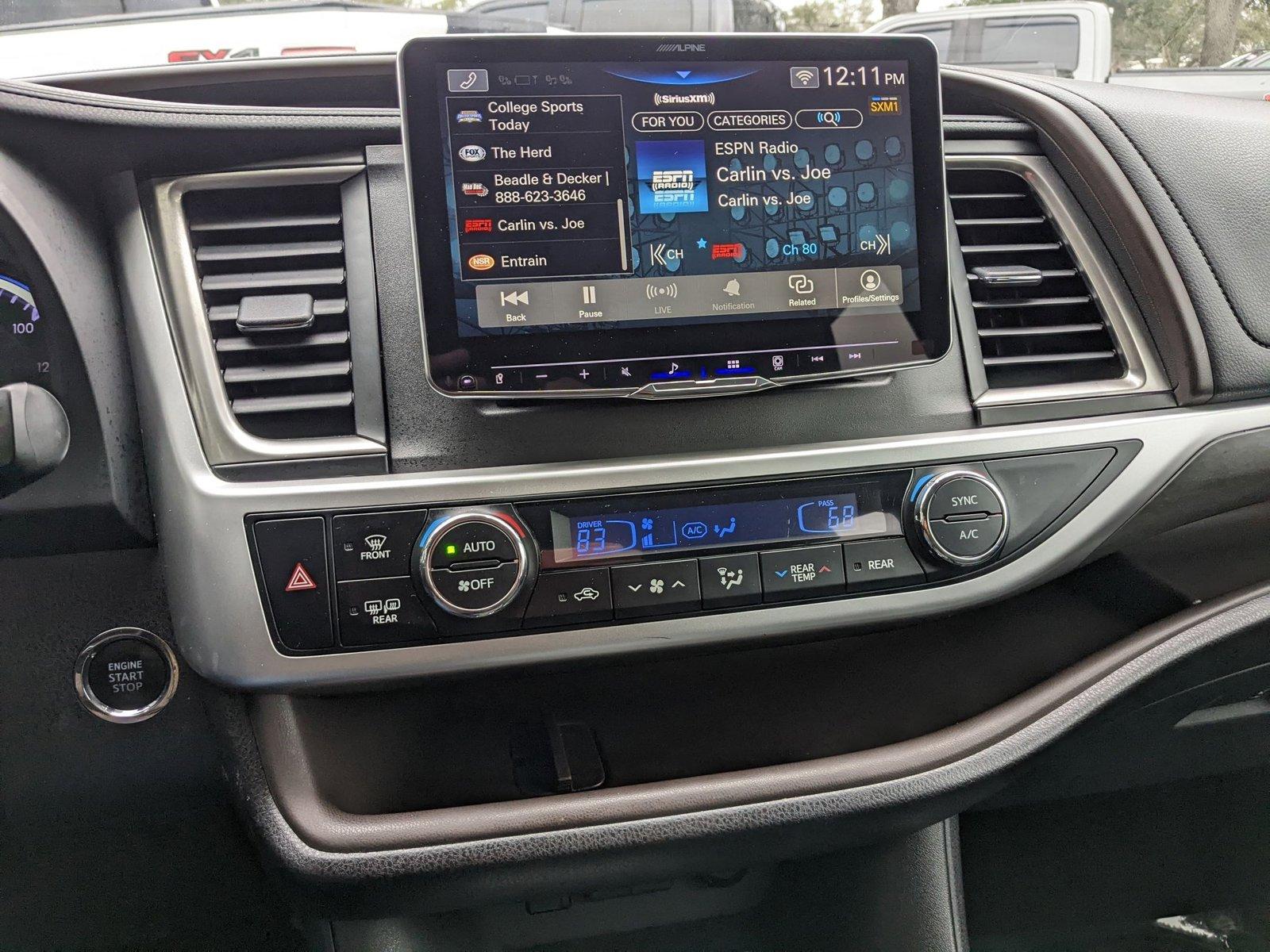 2019 Toyota Highlander Vehicle Photo in Jacksonville, FL 32256