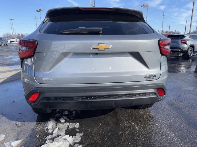 2024 Chevrolet Trax Vehicle Photo in MANHATTAN, KS 66502-5036