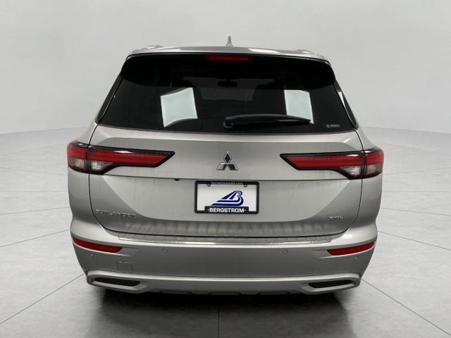 2024 Mitsubishi Outlander Vehicle Photo in Appleton, WI 54913