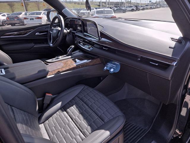 2024 Cadillac Escalade Vehicle Photo in NEDERLAND, TX 77627-8017