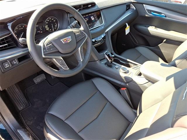 2025 Cadillac XT5 Vehicle Photo in ALLENTOWN, PA 18103-7399