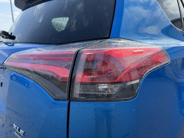 2018 Toyota RAV4 Vehicle Photo in Mechanicsburg, PA 17050-1707
