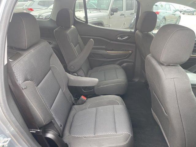2022 GMC Acadia Vehicle Photo in MEDINA, OH 44256-9631