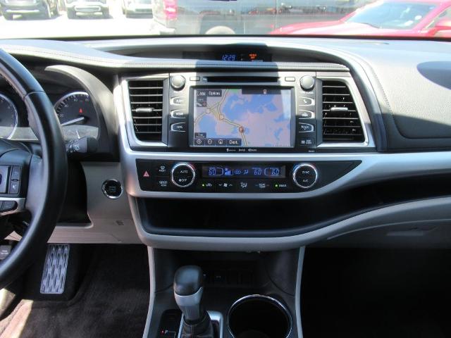 2018 Toyota Highlander Vehicle Photo in LEESBURG, FL 34788-4022