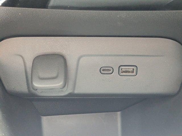 2024 Chevrolet Trax Vehicle Photo in BRUNSWICK, GA 31525-1881
